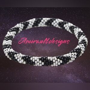 Rope beaded fitted bracelet